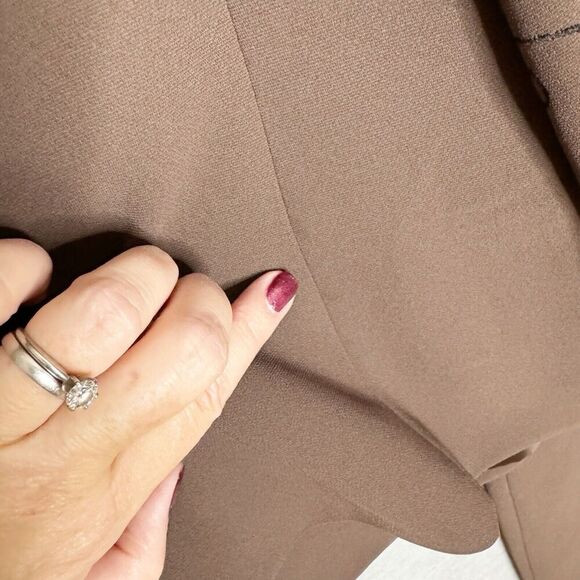 Le‎ Suit Size 8P Skirt Suit 8 Petite Blazer Jacket Embroidered Career Women's - Picture 10 of 10